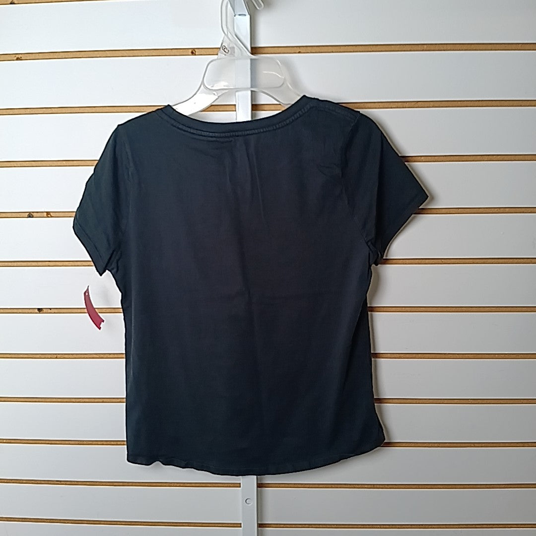 Nike YXL Shirt