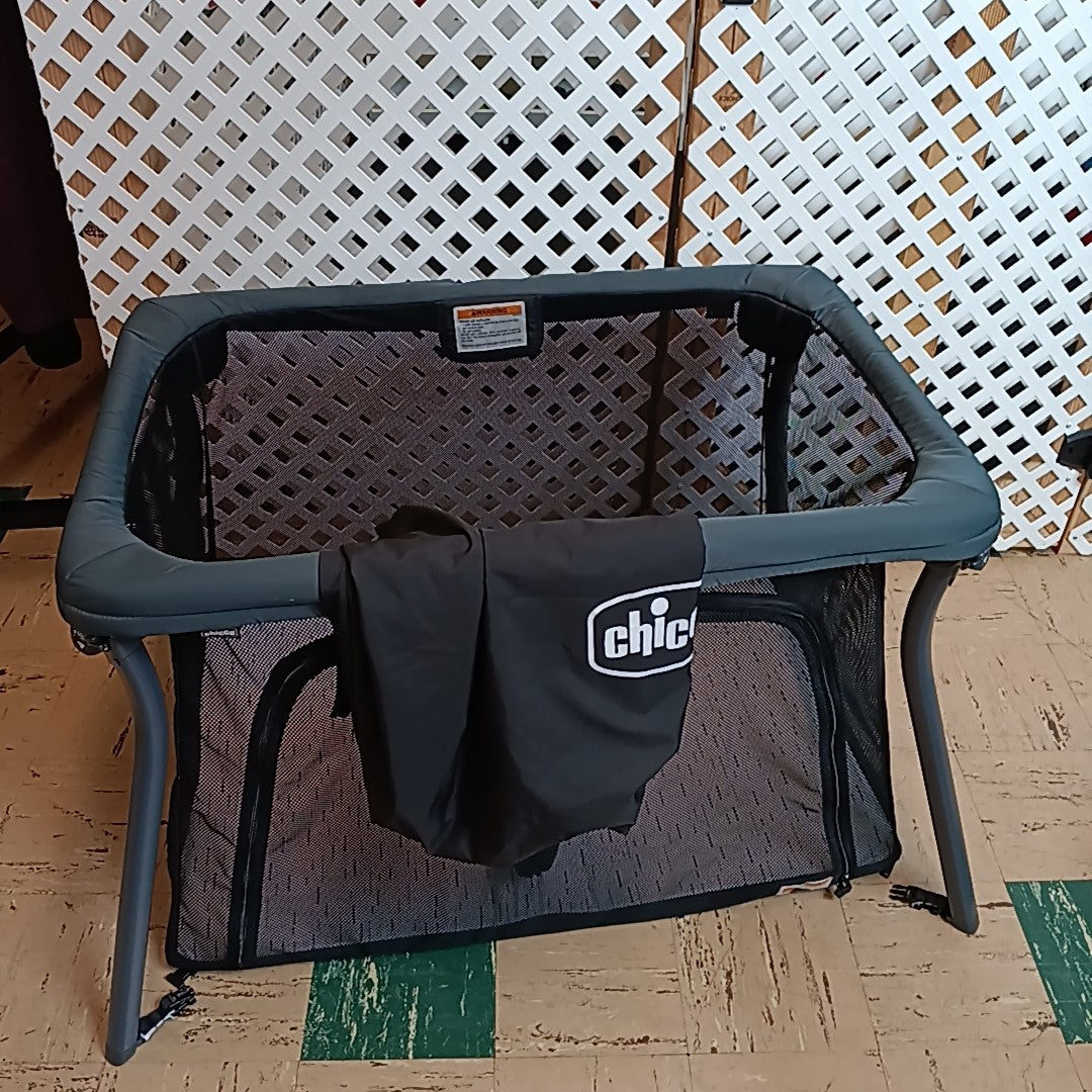 Chicco Play Pen