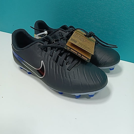 Nike 5Y Cleats