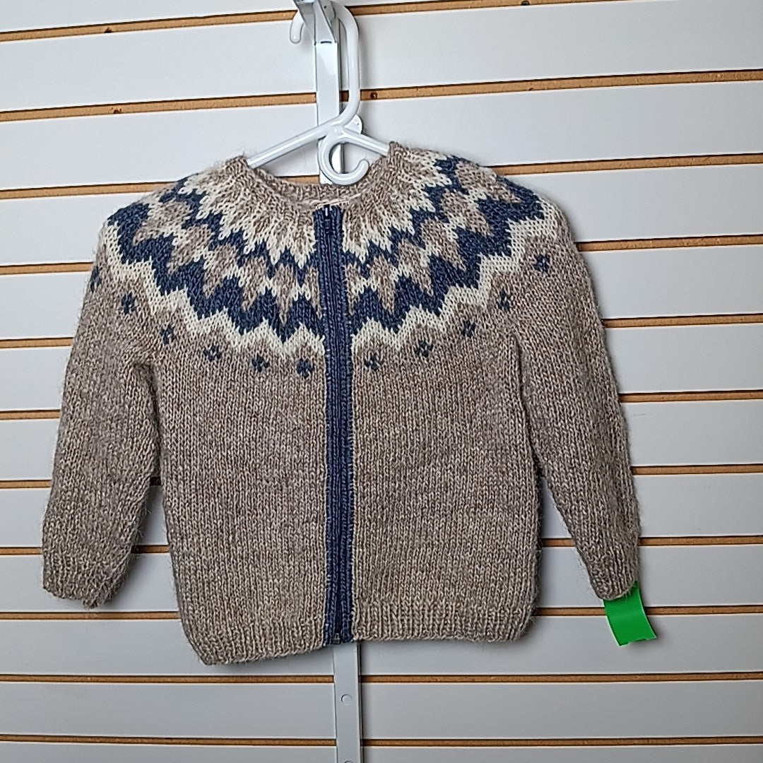 4 Sweater/Sweatshirt