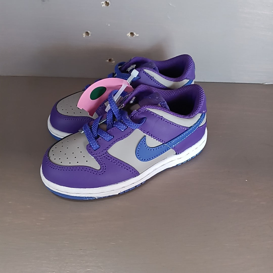 Nike 9C Tennis Shoes