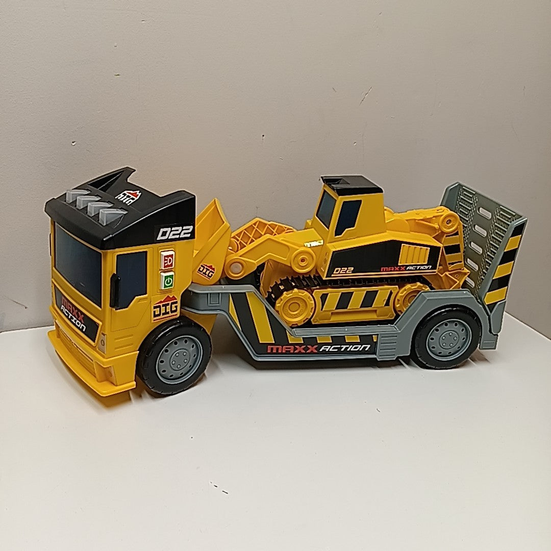Maxx Action Truck