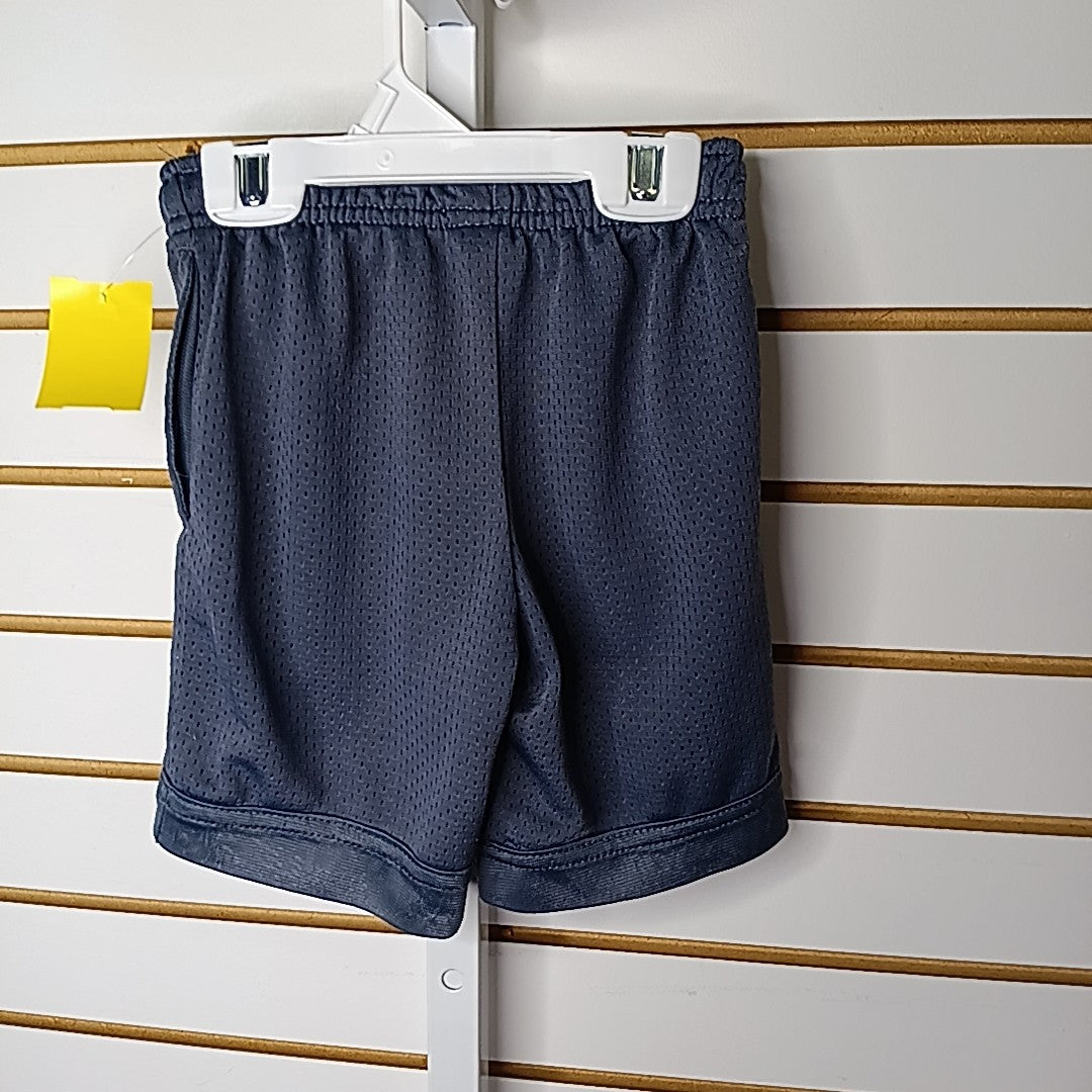 Athletic Works 4/5 Shorts