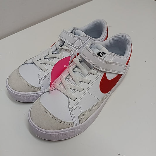 Nike 2.5Y Tennis Shoes