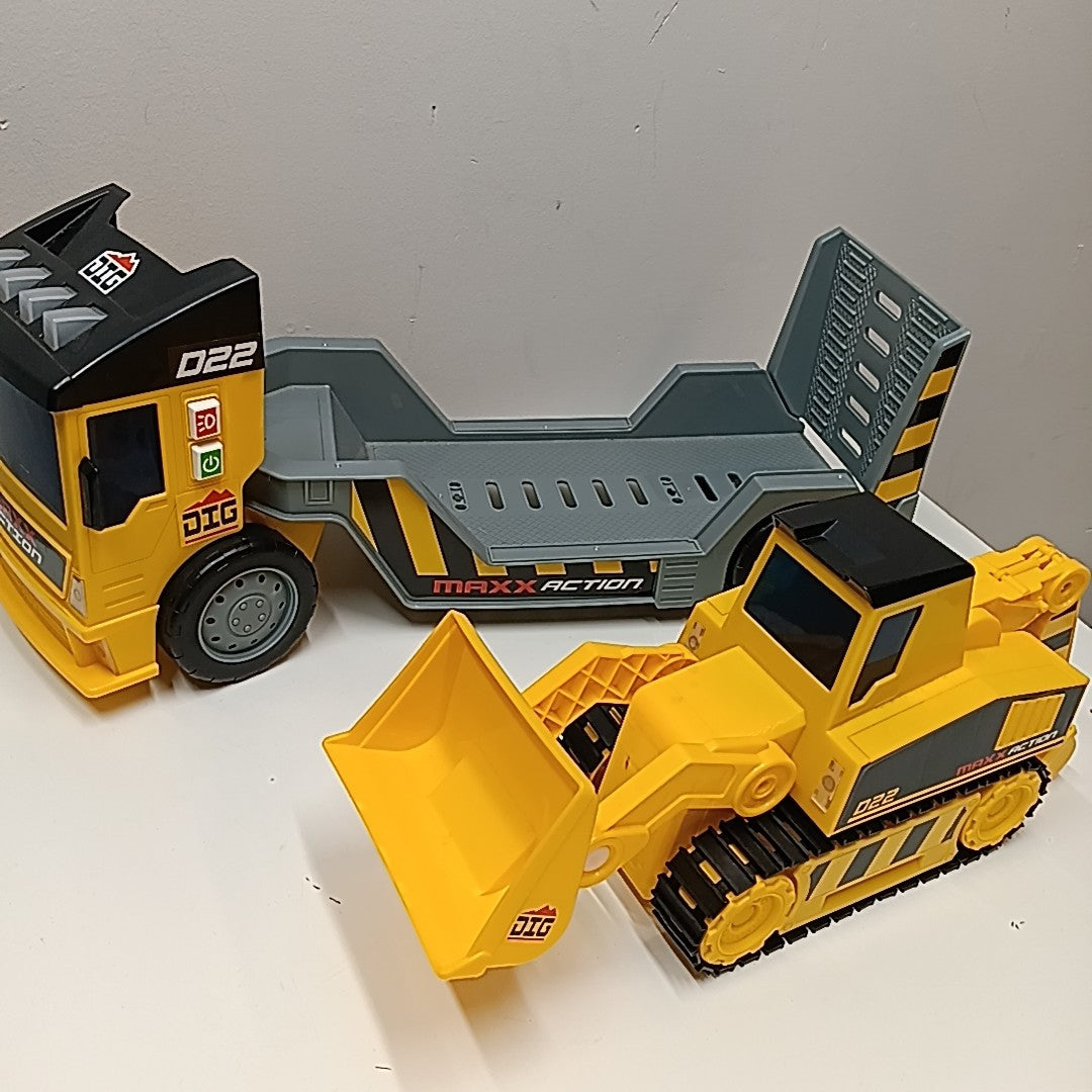 Maxx Action Truck