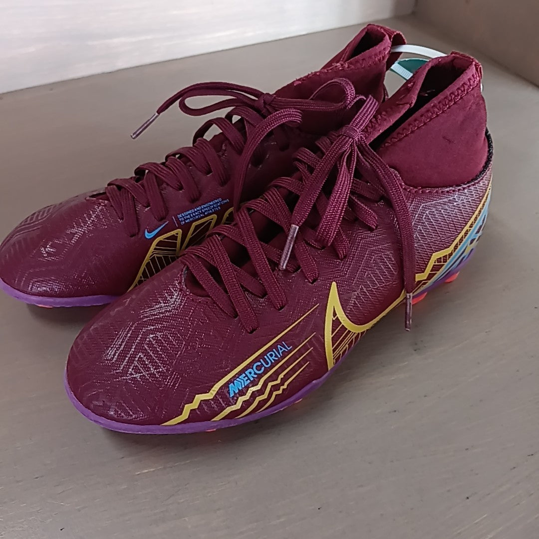 Nike 1Y Cleats