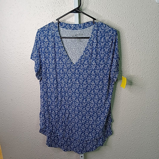 Latched Mama Size L MAT Nursing Top