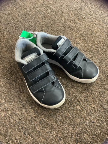 Adidas 10.5C Tennis Shoes