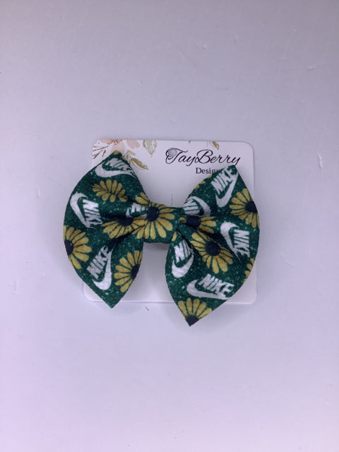 TayBerry Designs Hair Accessory