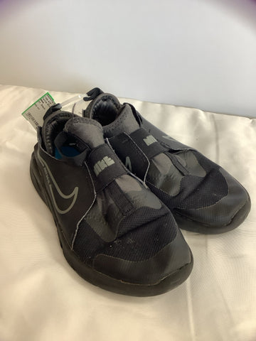 Nike 3Y Tennis Shoes